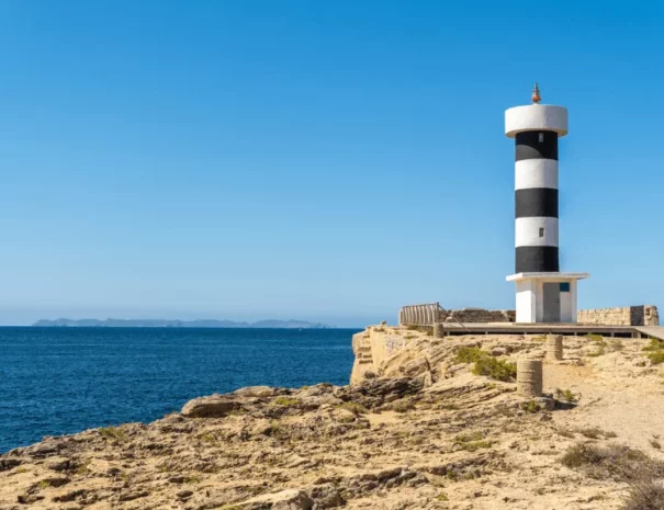 Maják v Colonia de San Jordi na Mallorce